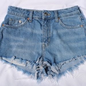 Divided By H&M Denim Shorts Size US 4